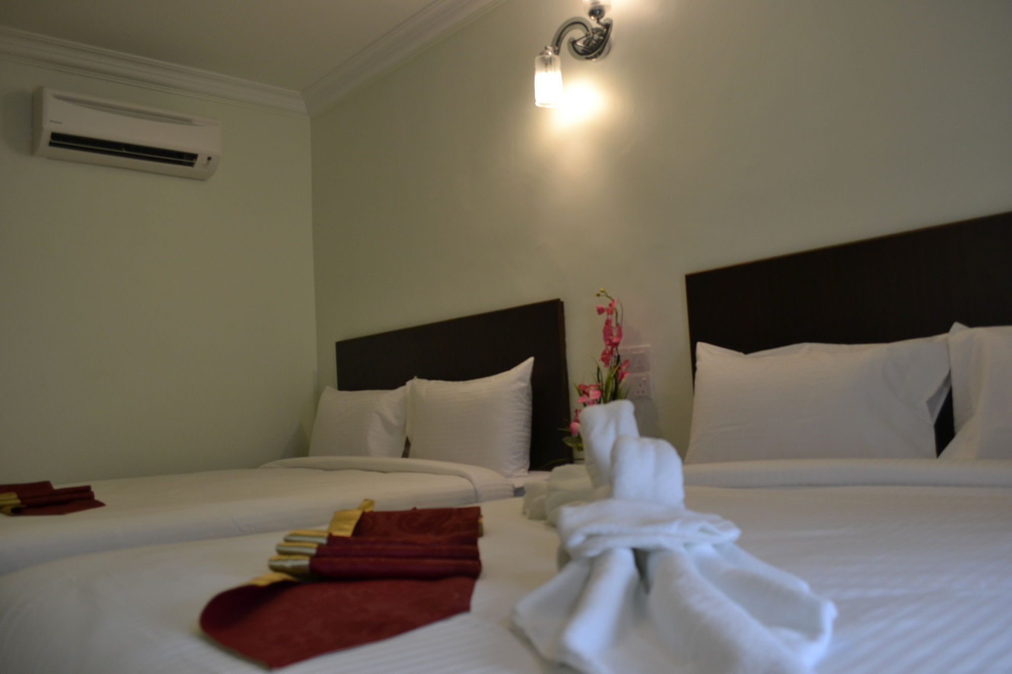 Dr Hotel Bayan Lepas Eksteriør billede